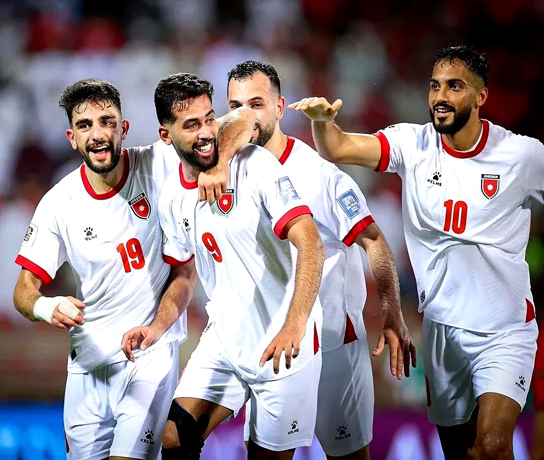 开云体育 -集结日足总杯传出新动向，波士顿凯尔特人豪取连胜，管理层表态——气氛紧张，心理建设被强调(凯尔特人如何战胜篮网队)