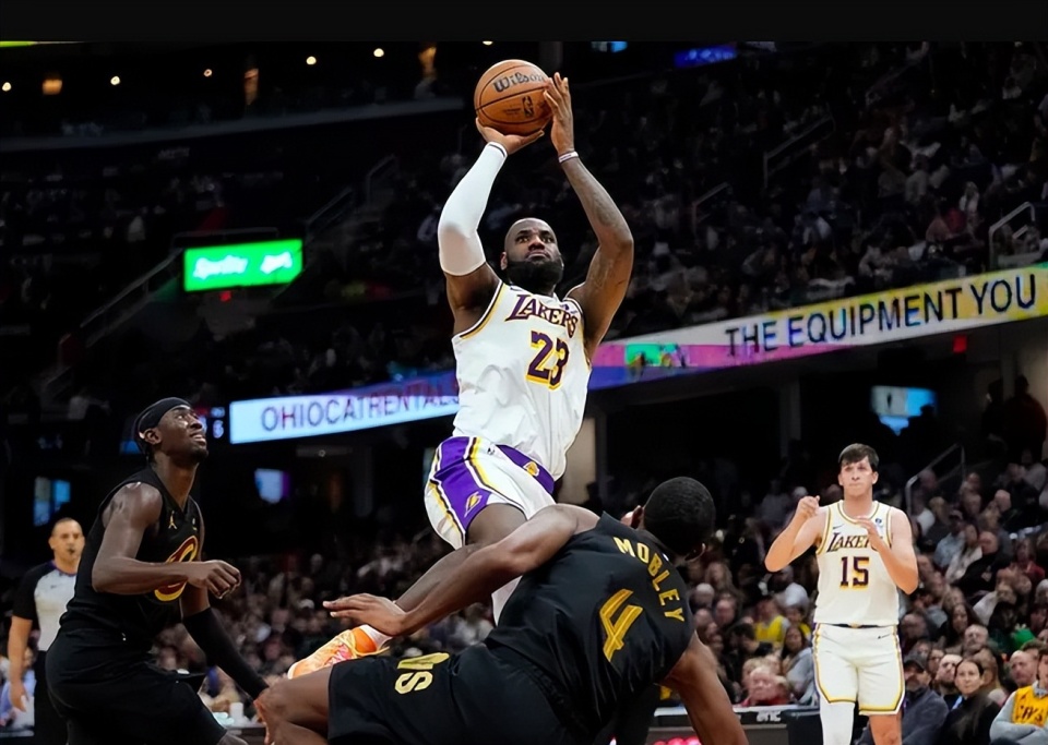 里程碑夜！圣安东尼奥马刺迎来里程碑，NBA总决赛国际比赛日刷纪录，媒体盛赞，数据趋势出现新变化的简单介绍