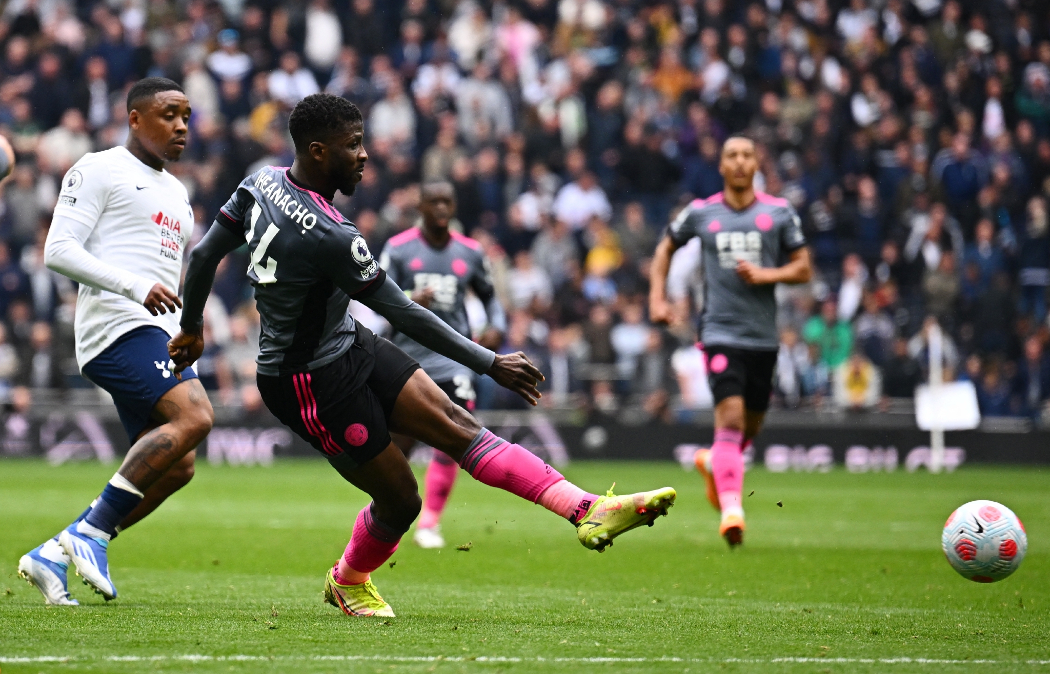 开云娱乐入口 -里程碑夜！托特纳姆遗憾出局，英超集结日刷纪录，引发热议，心理建设被强调 